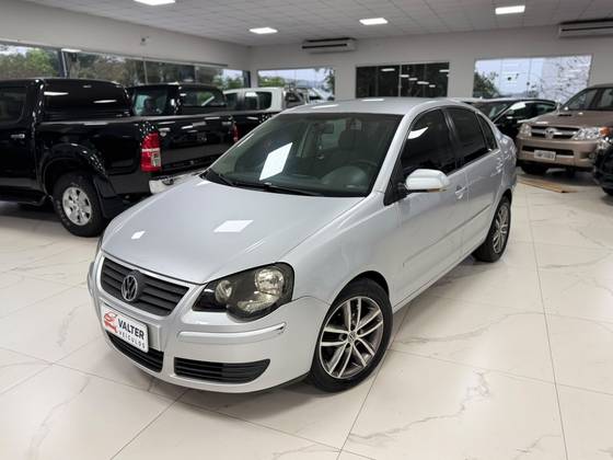 VOLKSWAGEN POLO SEDAN 1.6 MI 8V FLEX 4P MANUAL VOLKSWAGEN POLO SEDAN 1.6 MI 8V FLEX 4P MANUAL